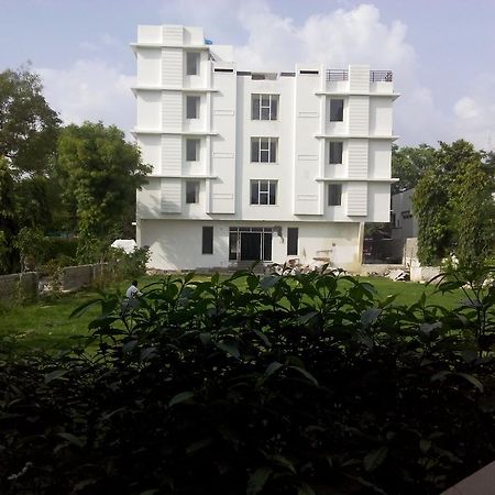 אודייפור Hotel Mukund Villas מראה חיצוני תמונה